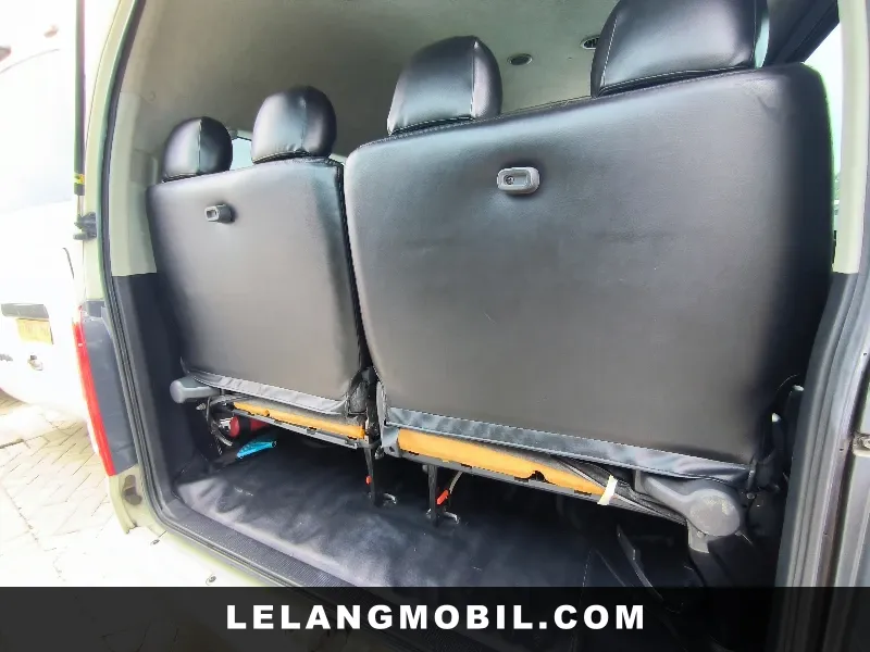 TOYOTA HIACE - View 11