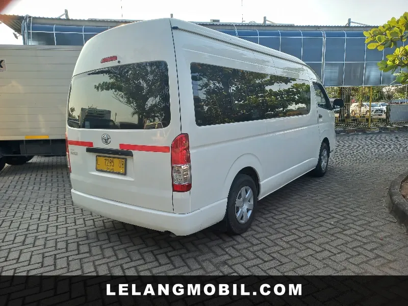 TOYOTA HIACE - View 3