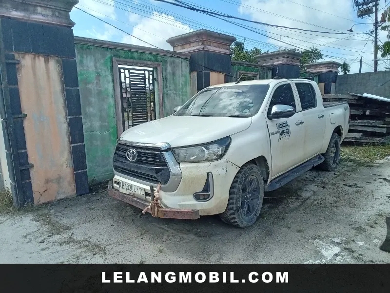 TOYOTA HILUX - View 1