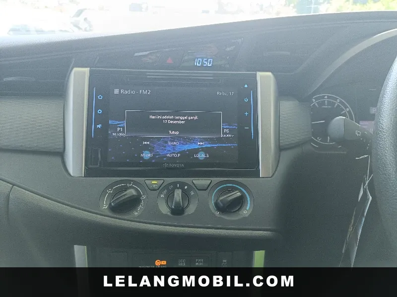 TOYOTA INNOVA - View 11