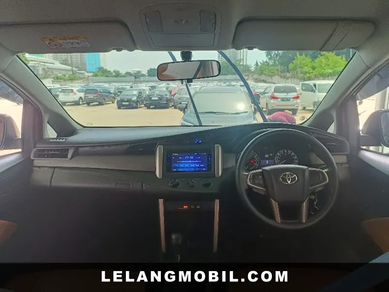 TOYOTA INNOVA - View 5