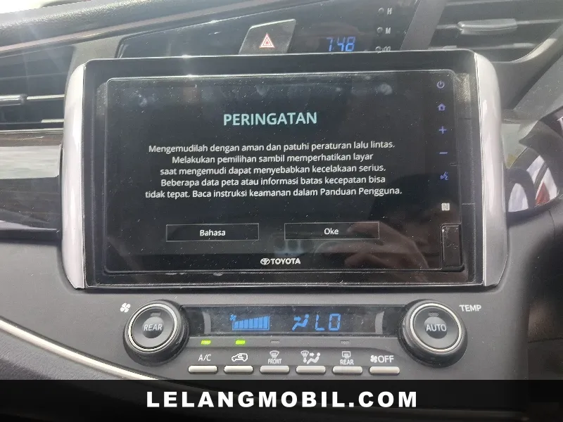 TOYOTA INNOVA - View 9