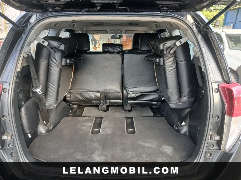 TOYOTA INNOVA - View 9