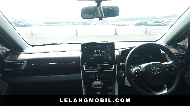 TOYOTA INNOVAZENIX - View 5