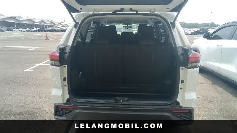 TOYOTA INNOVAZENIX - View 11