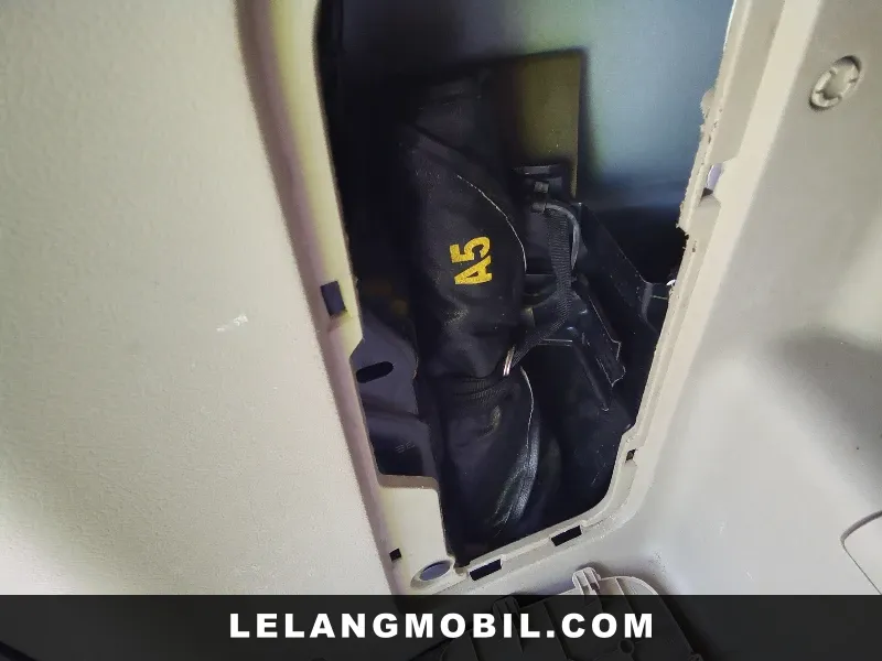 TOYOTA NAV1 - View 11