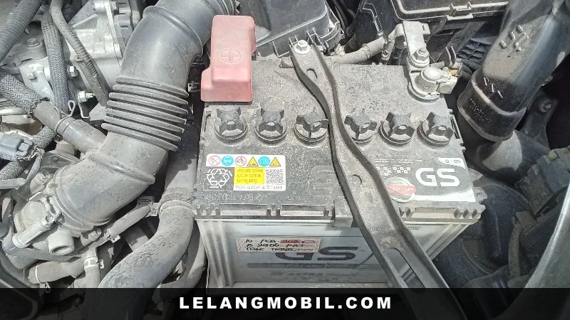 TOYOTA VOXY - View 13