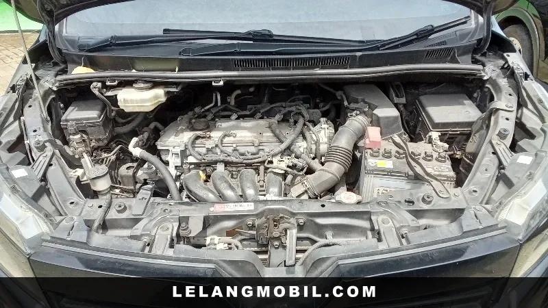 TOYOTA VOXY - View 6