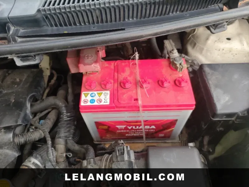 TOYOTA YARIS - View 11