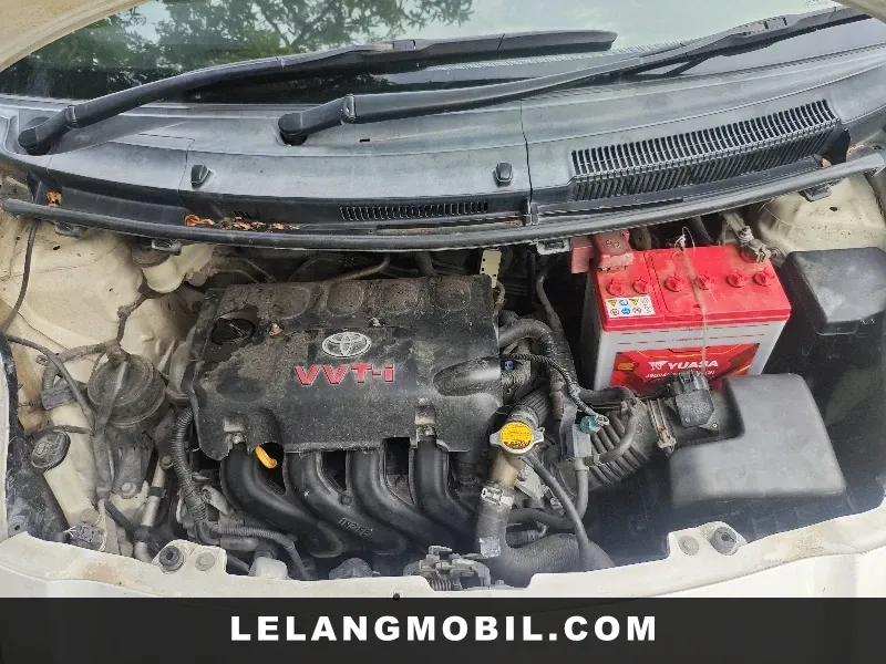 TOYOTA YARIS - View 6