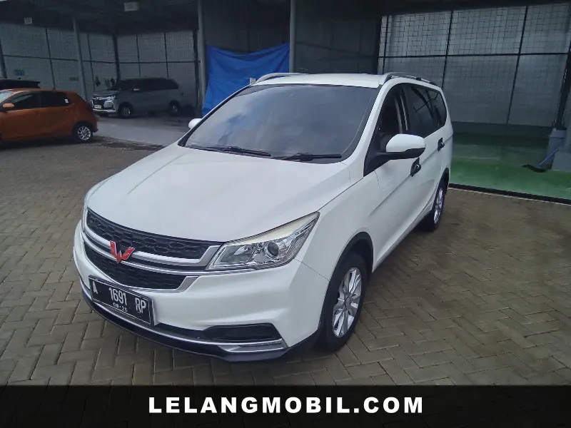 WULING CORTEZ - View 1