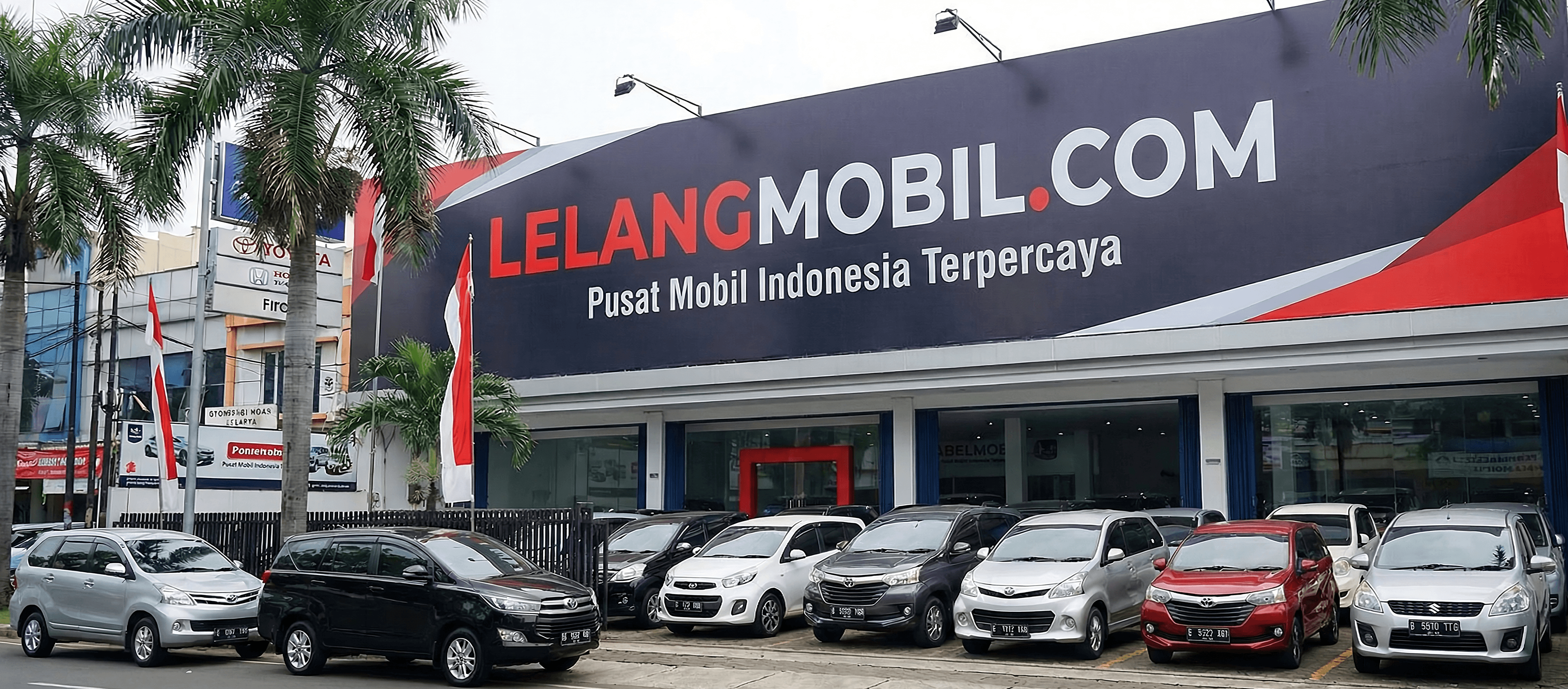 Pilihan Unit Premium LelangMobil.com