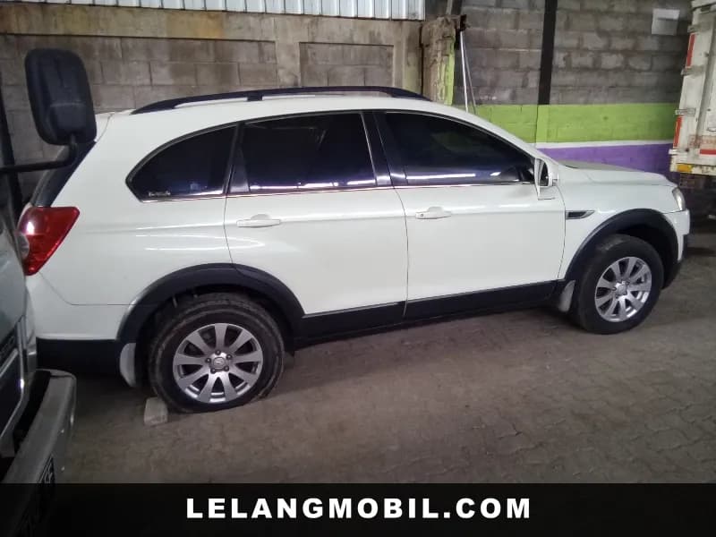 CHEVROLET CAPTIVA - View 3