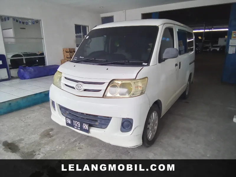 DAIHATSU LUXIO - View 1