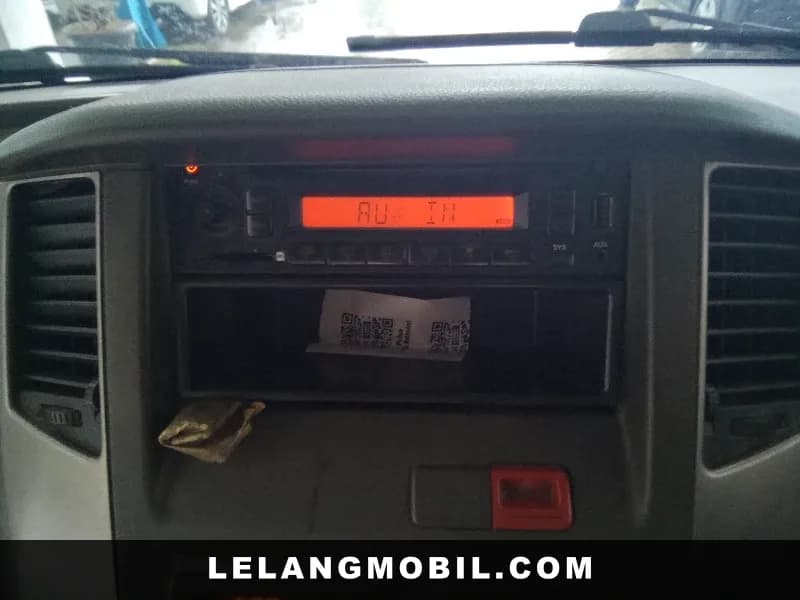 DAIHATSU LUXIO - View 11