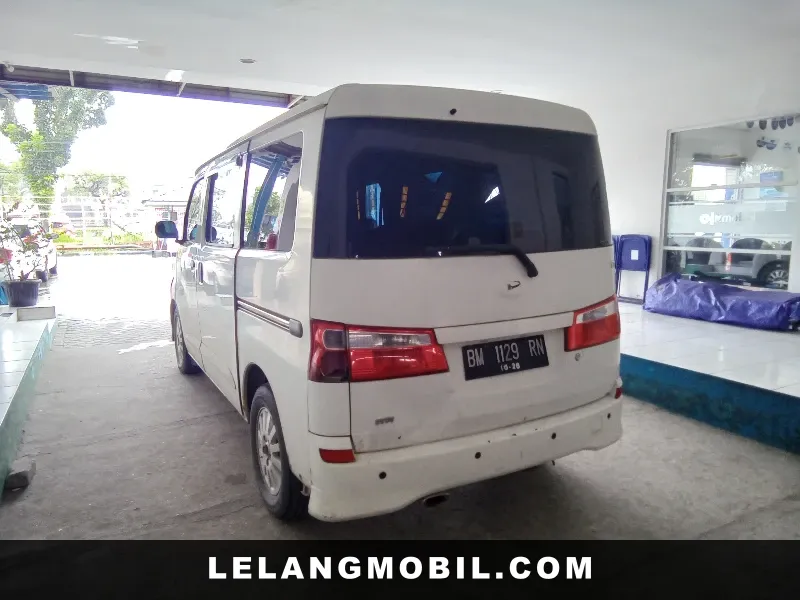 DAIHATSU LUXIO - View 4