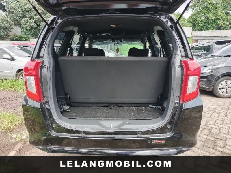 DAIHATSU SIGRA - View 12