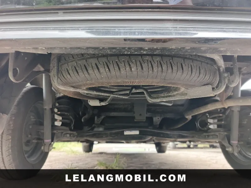 DAIHATSU SIGRA - View 13