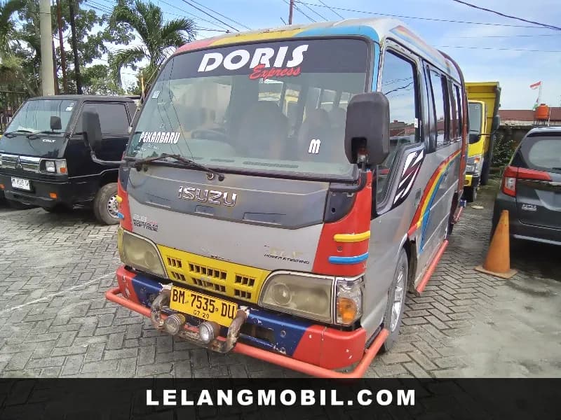 ISUZU ELF - View 1