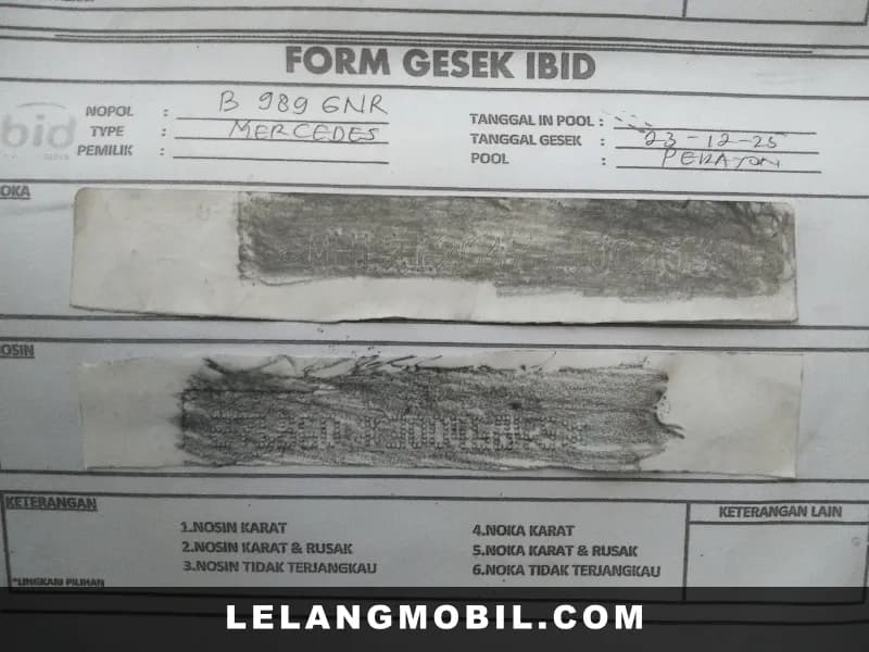 MERCEDES BENZ E CLASS - View 9