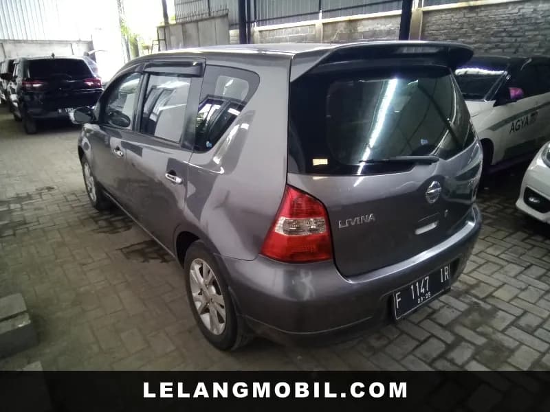 NISSAN LIVINA - View 4