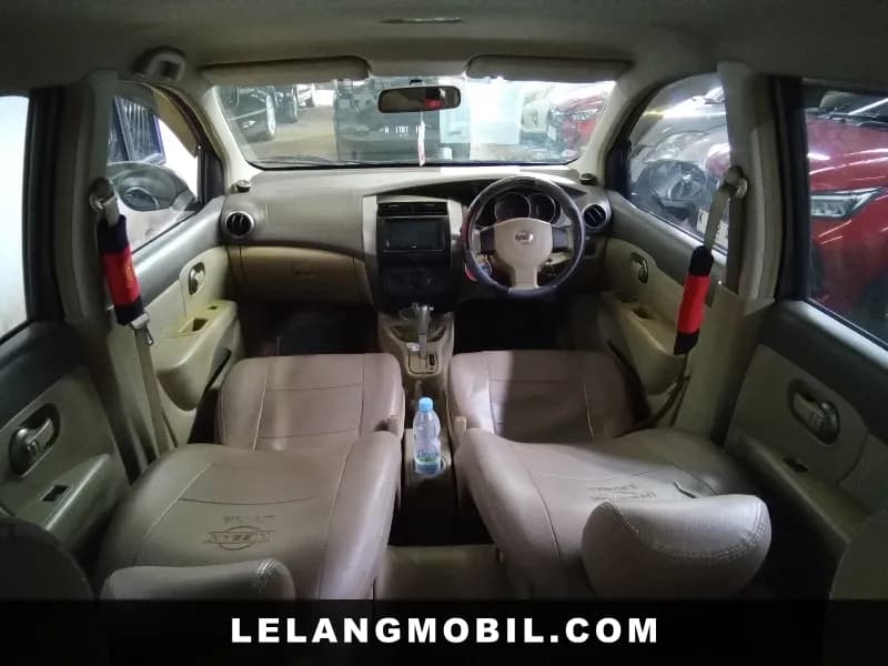 NISSAN LIVINA - View 5