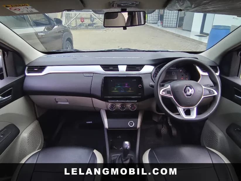 RENAULT TRIBER - View 5