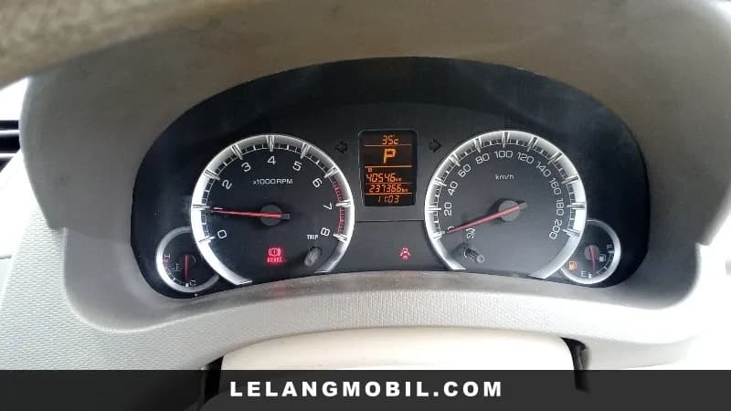 SUZUKI ERTIGA - View 7