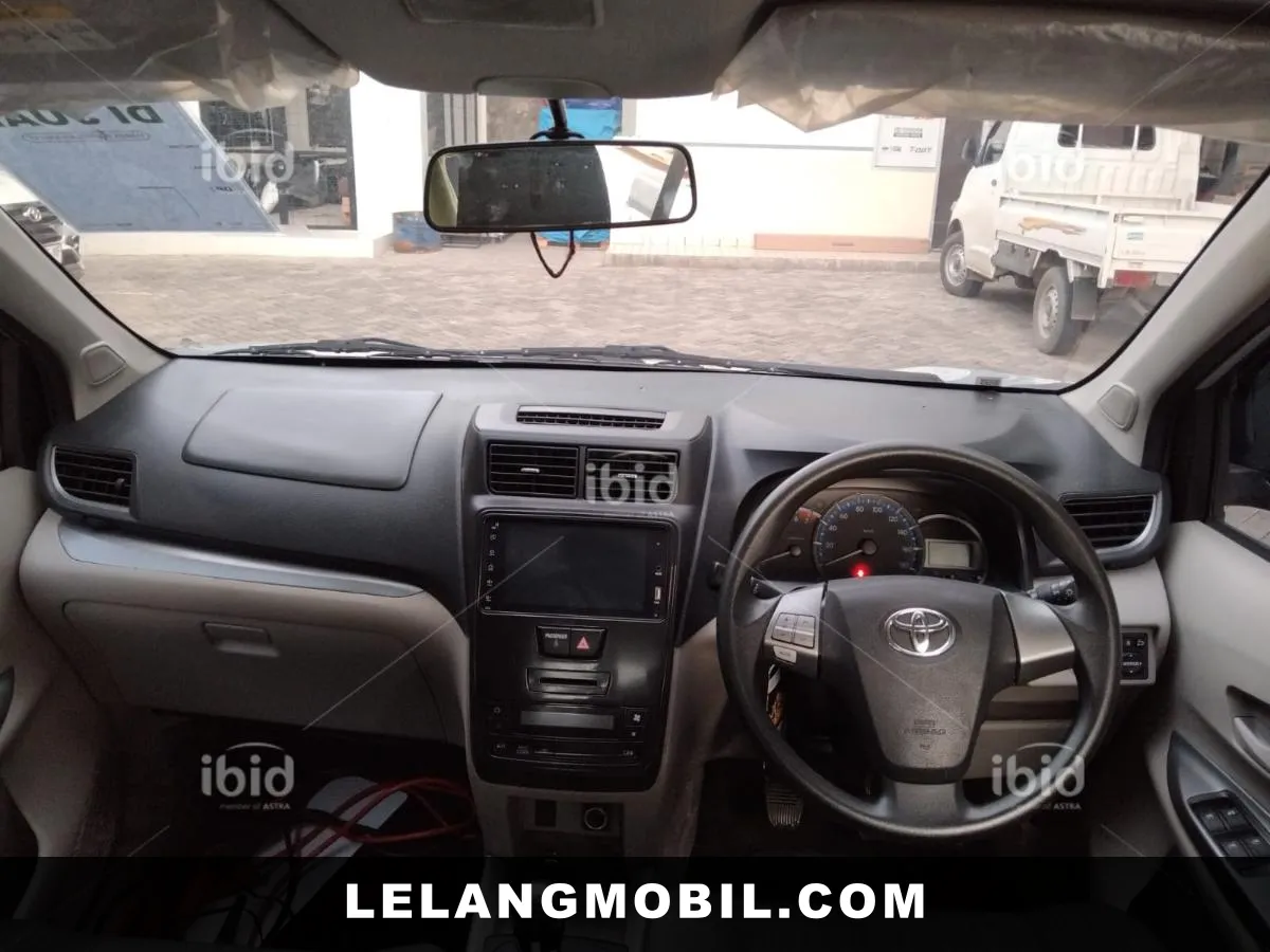 TOYOTA AVANZA - View 5