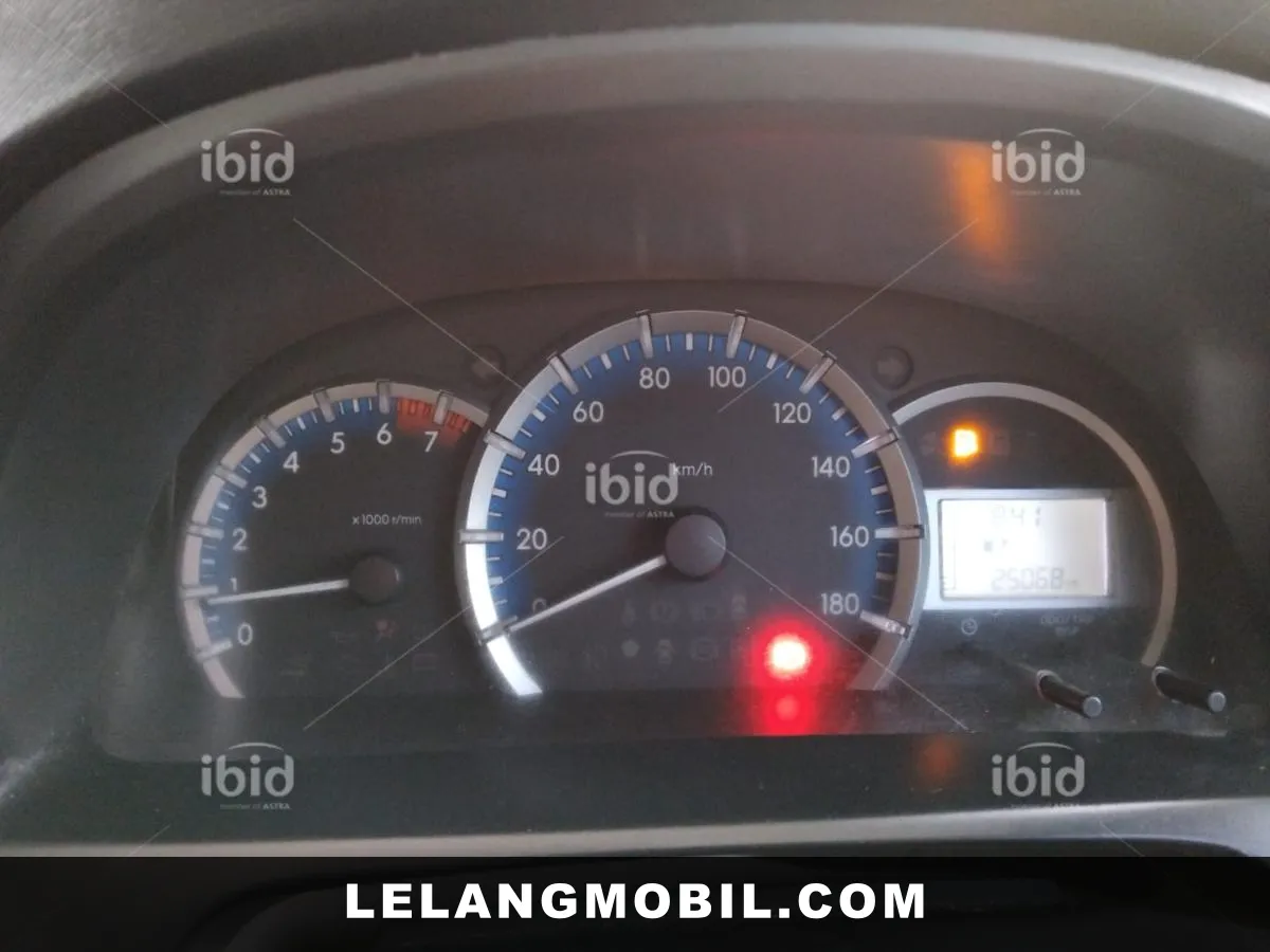 TOYOTA AVANZA - View 6