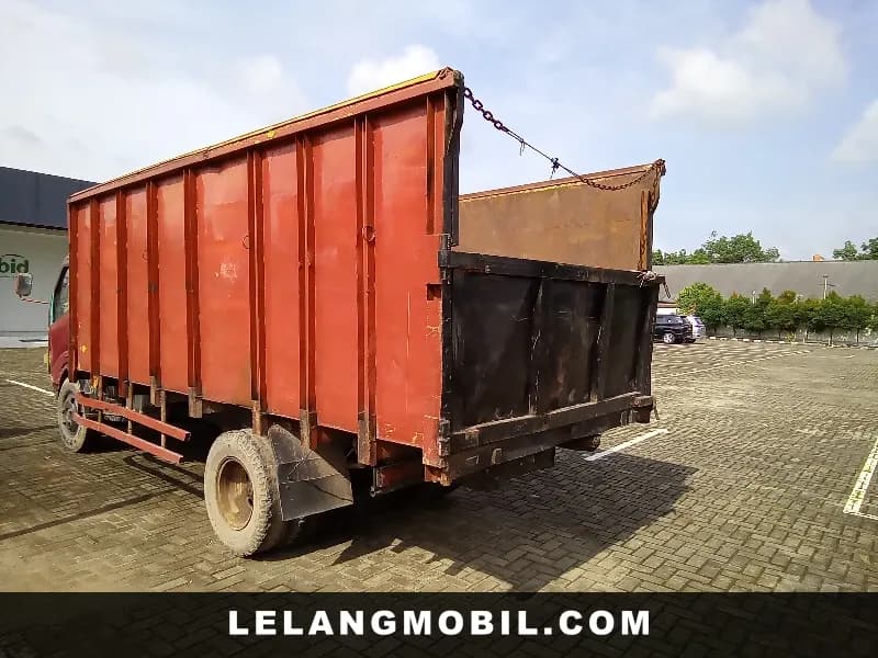 TOYOTA DYNA - View 4