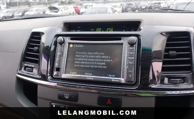 TOYOTA FORTUNER - View 9