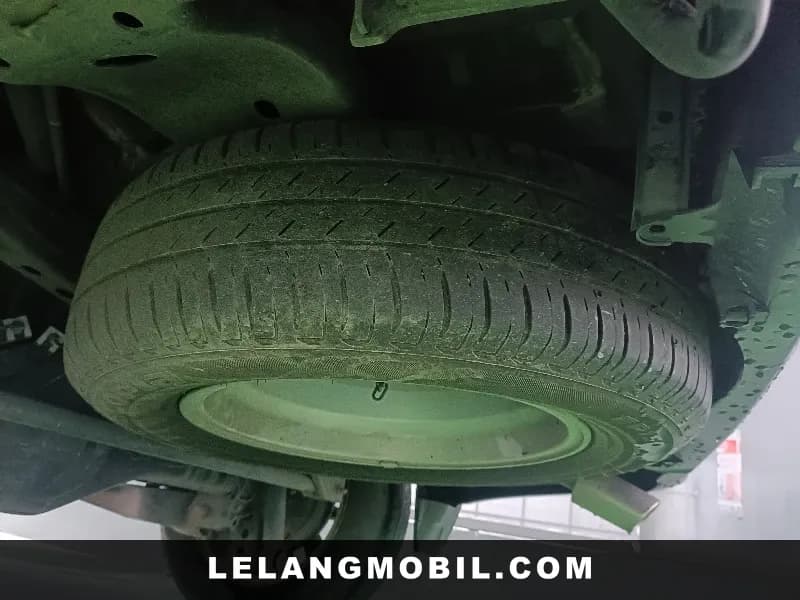 TOYOTA INNOVA - View 13