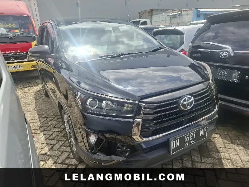 TOYOTA INNOVA - View 2