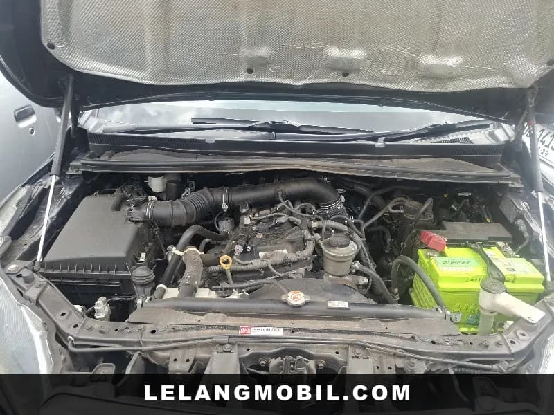 TOYOTA INNOVA - View 6