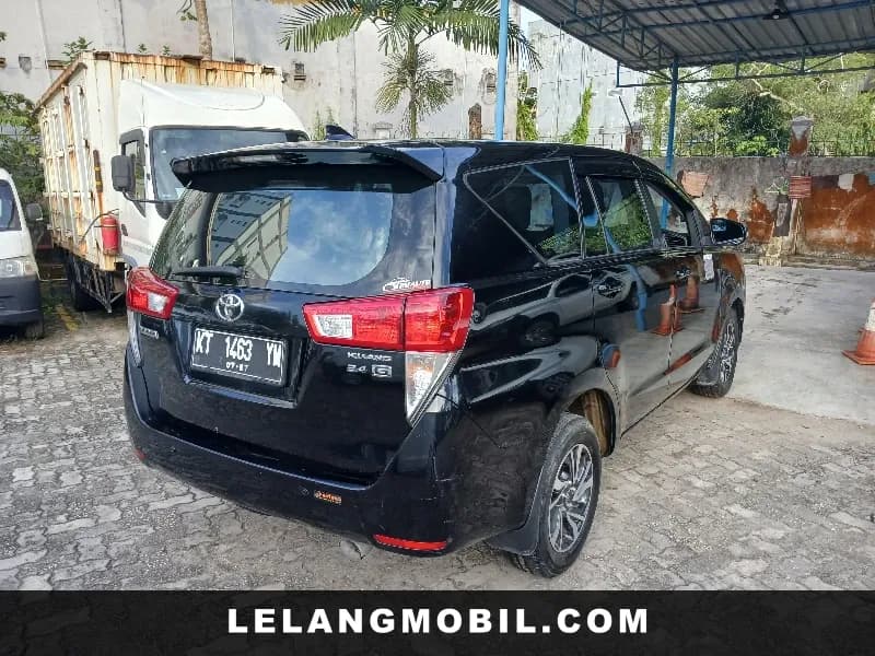 TOYOTA INNOVA - View 3