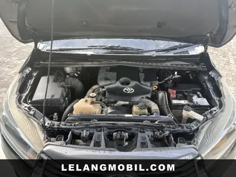 TOYOTA INNOVA - View 6