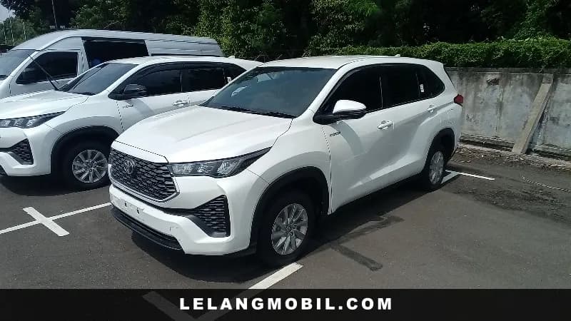 TOYOTA INNOVAZENIX - View 1