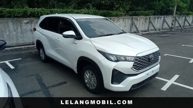 TOYOTA INNOVAZENIX - View 2