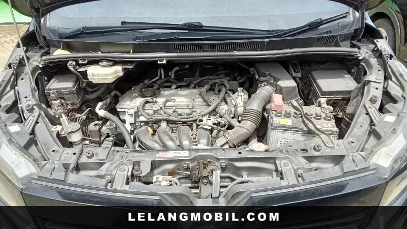 TOYOTA VOXY - View 6