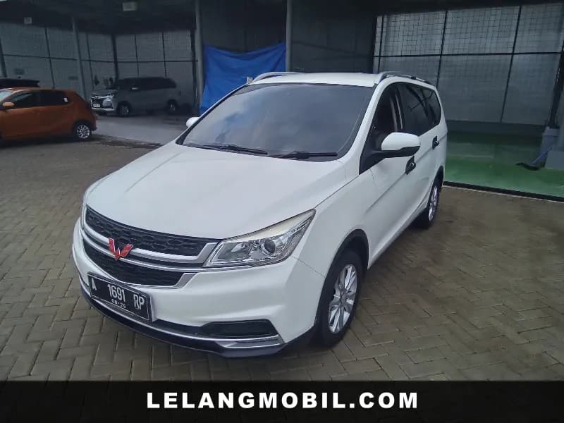 WULING CORTEZ - View 1
